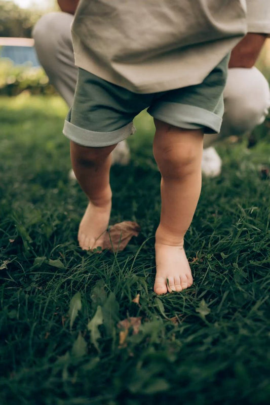 Barefoot shoes for babies: first steps and how to choose them
