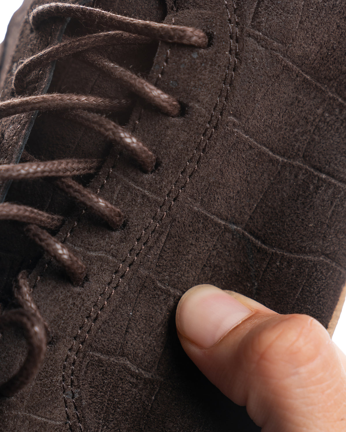 Zen barefoot sneaker crocodile