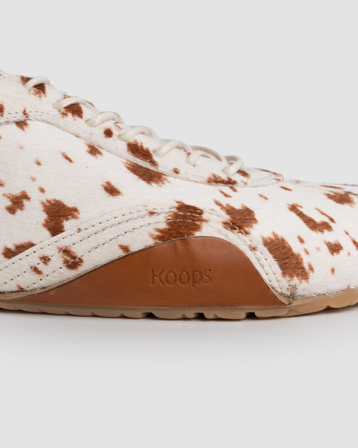 Zen barefoot sneaker gazelle