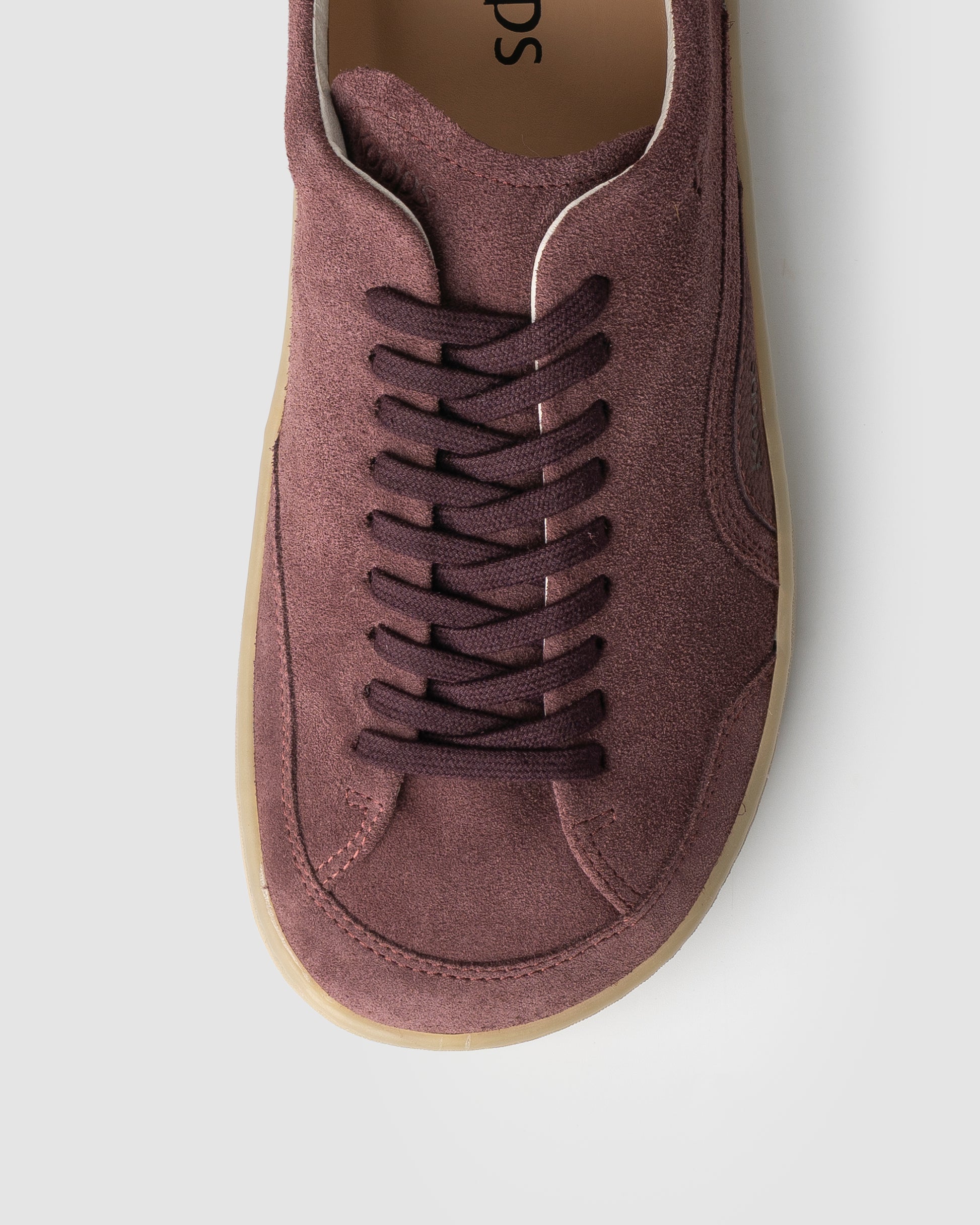 Kai barefoot sneaker wine