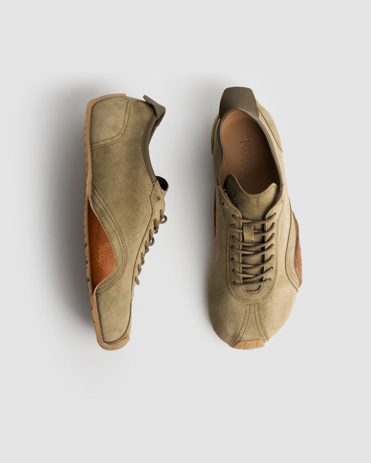 Zen barefoot sneaker forest