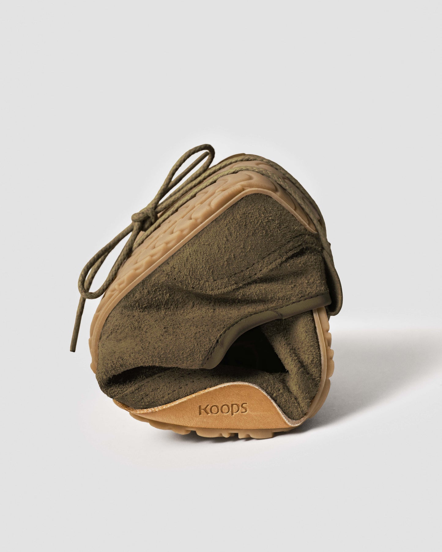 Zen barefoot sneaker forest