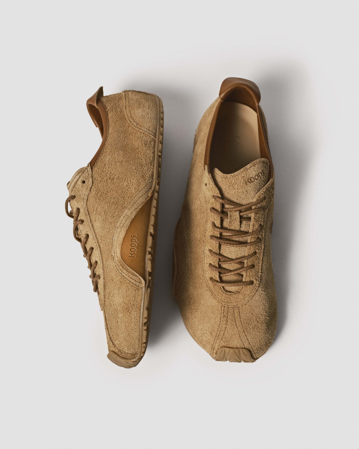 Zen barefoot sneaker sand